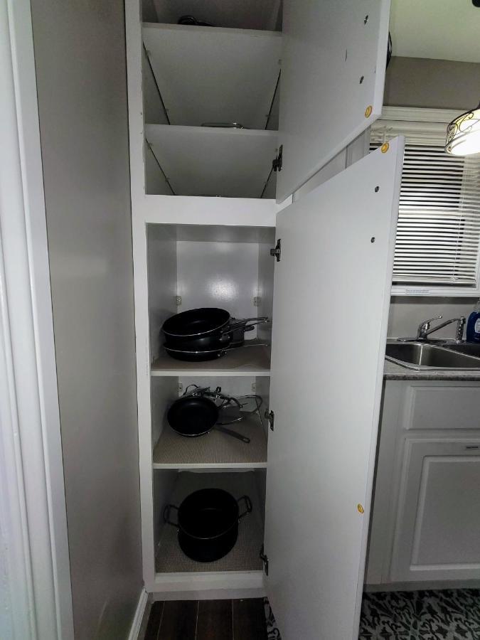 Apartment With Brand New Furniture And Large Parking West Seneca Buitenkant foto